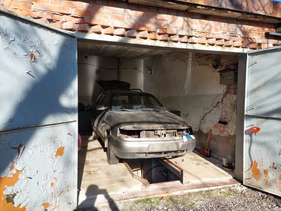 Двигун 2110/2109 та інші запчастини