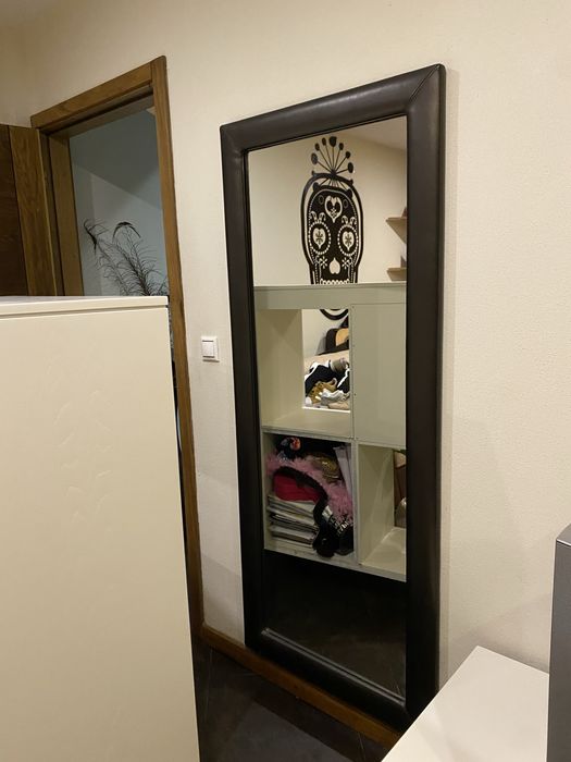 Espelho em pele preta