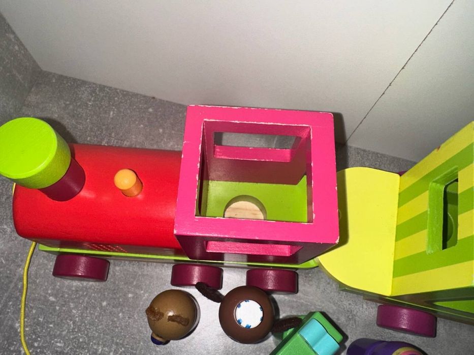 Деревяний паравоз музичний світиться