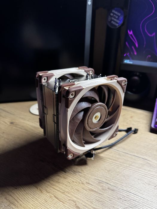 Chłodzenie Noctua NH-U12A + panel NA-HC7