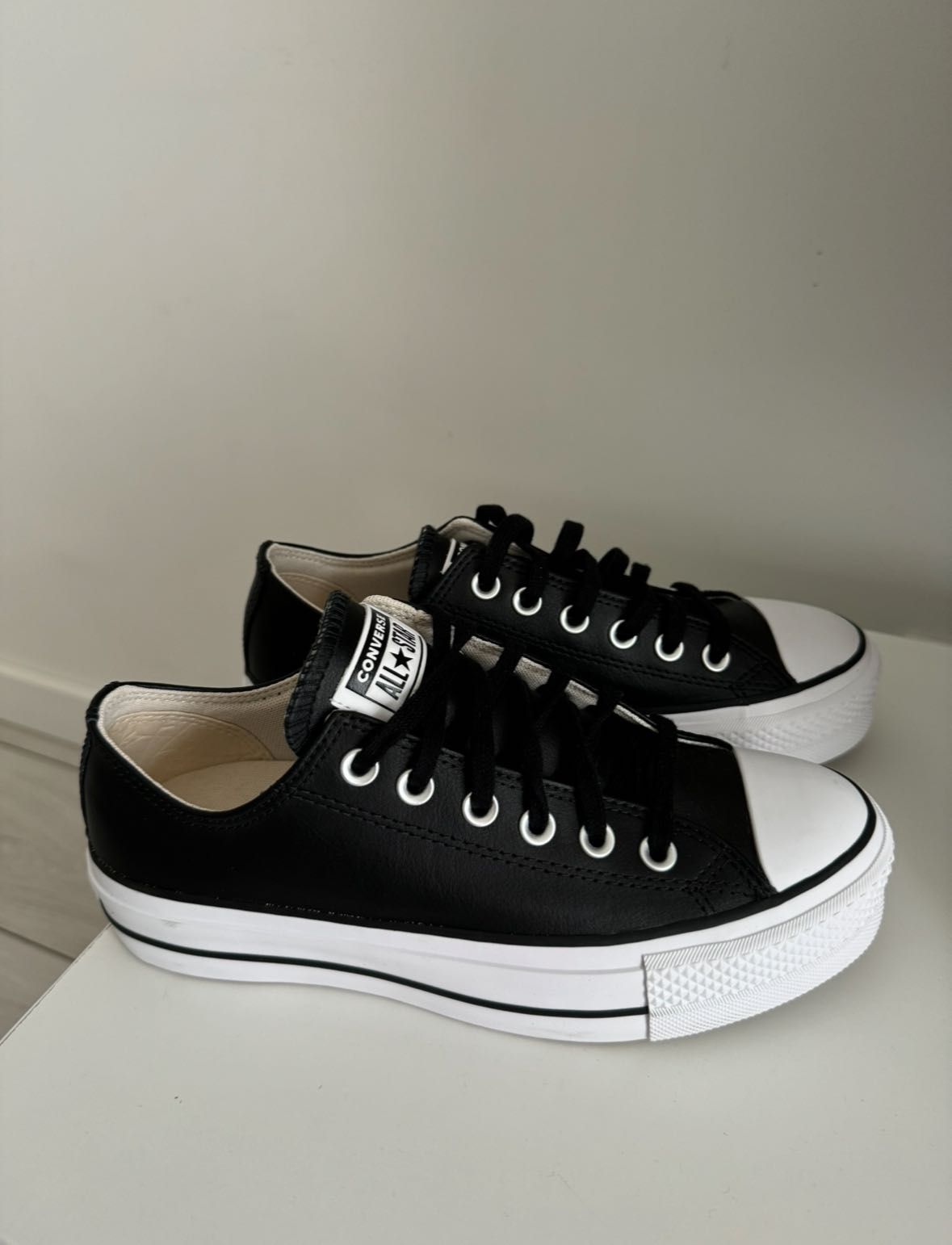 Trampki Converse 37.5 czarne skorzane Wroc aw Krzyki OLX.pl