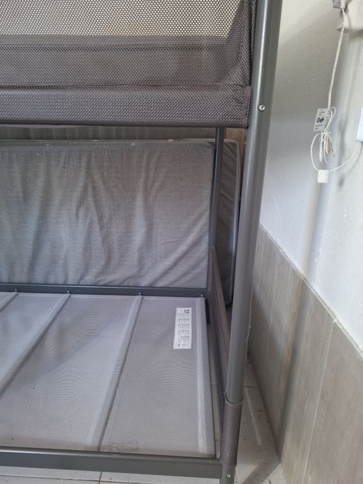 Cama beliche  . retira em Sintra