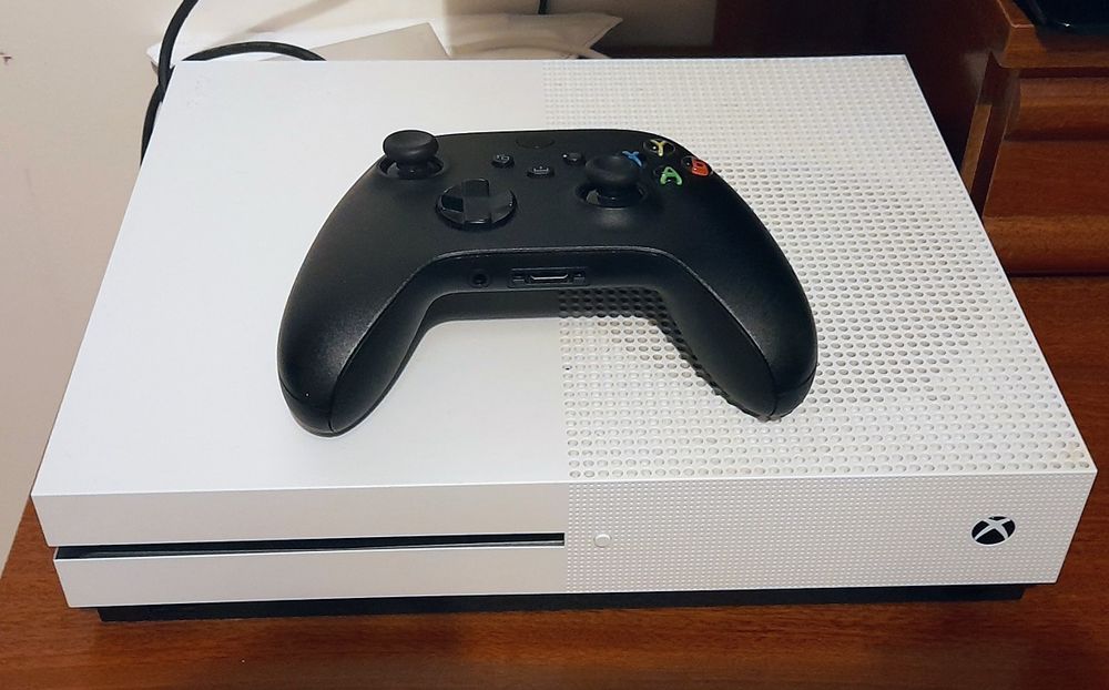 Vendo ou troco Xbox One S