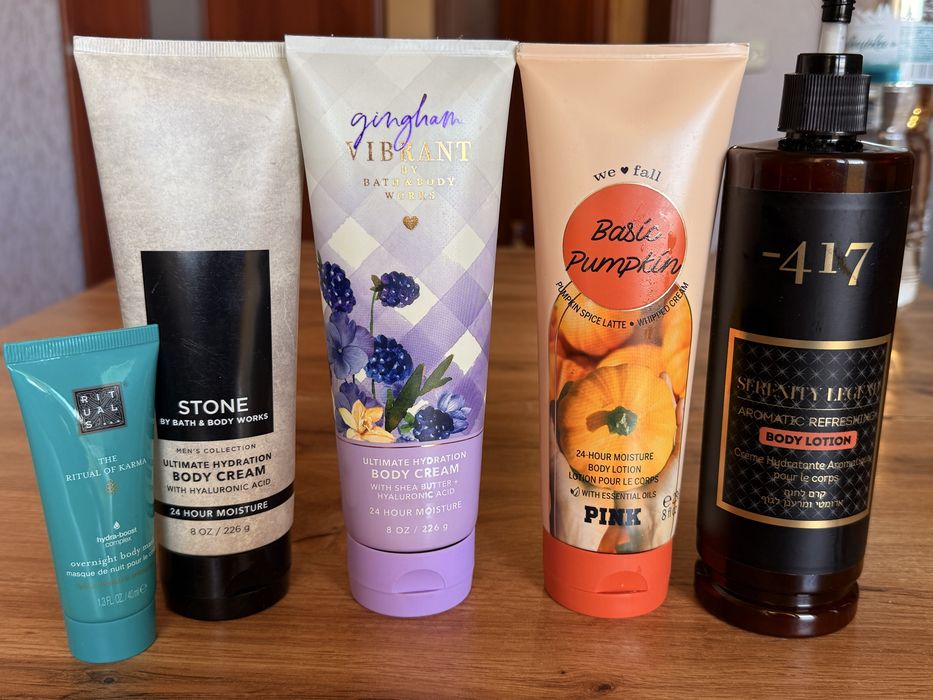 Спреї від Bath and body works, Victoria secret та лосьйони