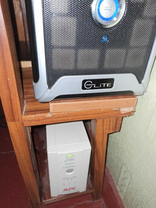 Джерело безперебійного живлення APS Back-UPS CS 650