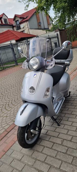 Silver Vespa 250 Gts Vespa Gtv 250 Piaggio Vespa 250 Gts Usate