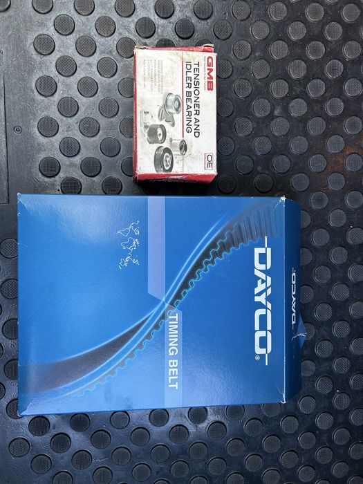 Ремень грм и ролик лансер 9 1.6