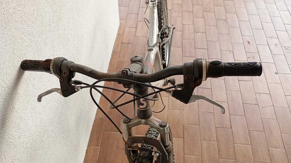 Bicleta usada SIRLA - bom estado.