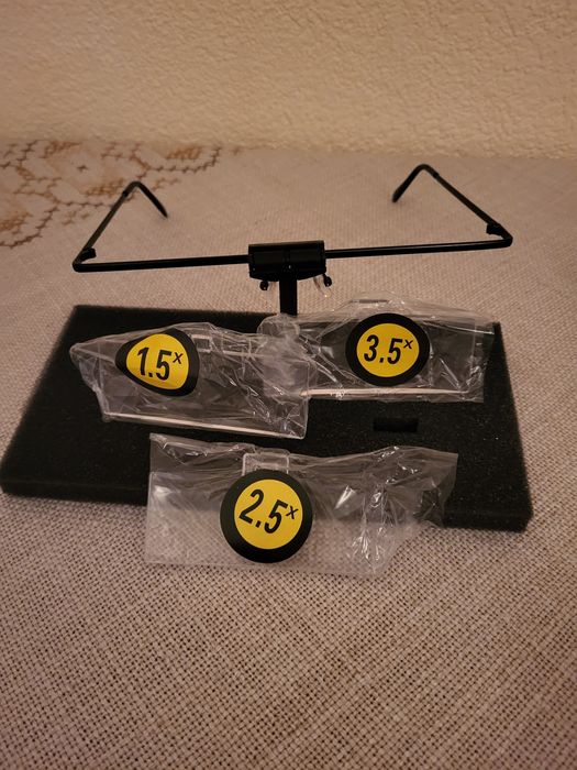 Окуляри з склом змінним.