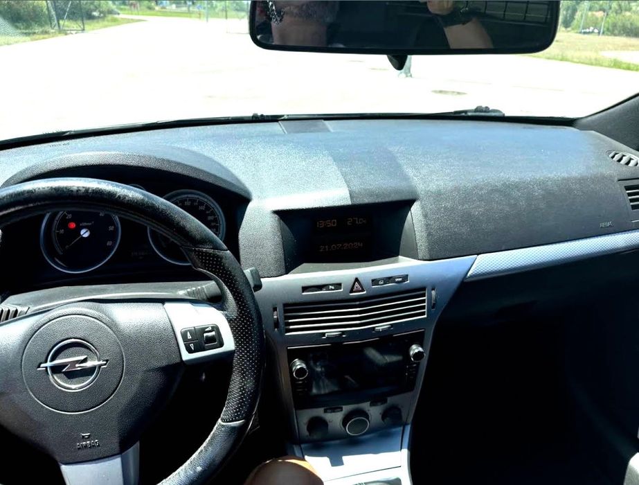 Opel astra H gtc cdti