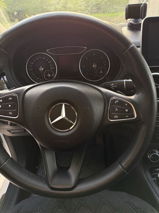Продам Mercedes B class 2018 2.2 дизель