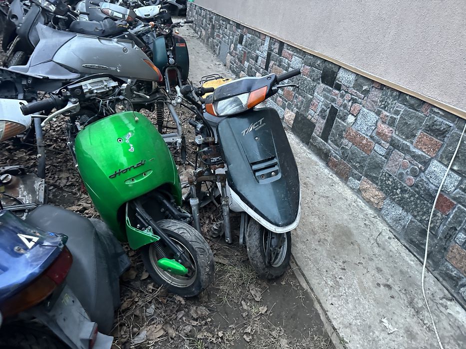Пластик білий на Honda Gyro x Canopy Gyro up Topic af 38 Honda tact 16 24 30 51 Dio 27 35 56 62 68 Honda Crea Scoopy Honda pcx 125 dio 110 jf 31