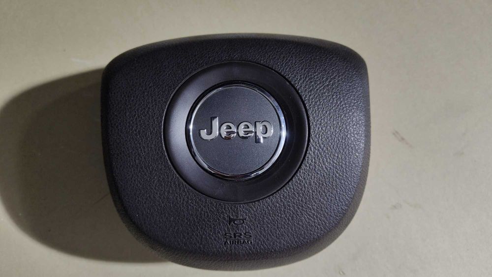 Jeep grand Cherokee wk2 poduszka airbag kierowcy CIEMNY  BRĄZ IDEAŁ