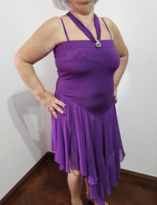 Vestido roxo de cerimónia nr. 44