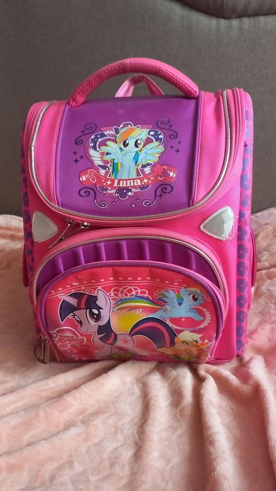 Продам рюкзак для дівчинки