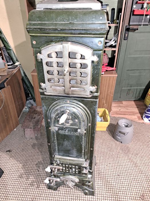 Piękny  Piec żeliwny przedwojenny GERMANE