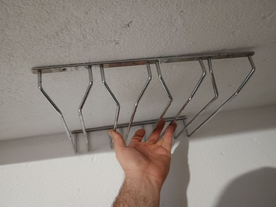 Uchwyt podszafkowy na elektronarzędzia