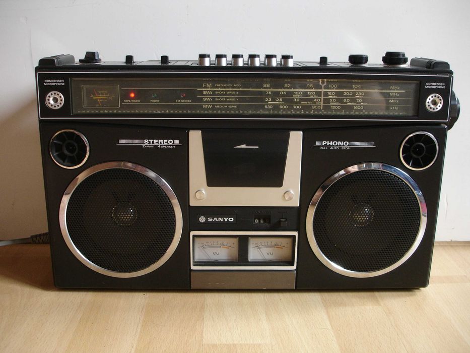 Radiomagnetofon SANYO M-4500KE