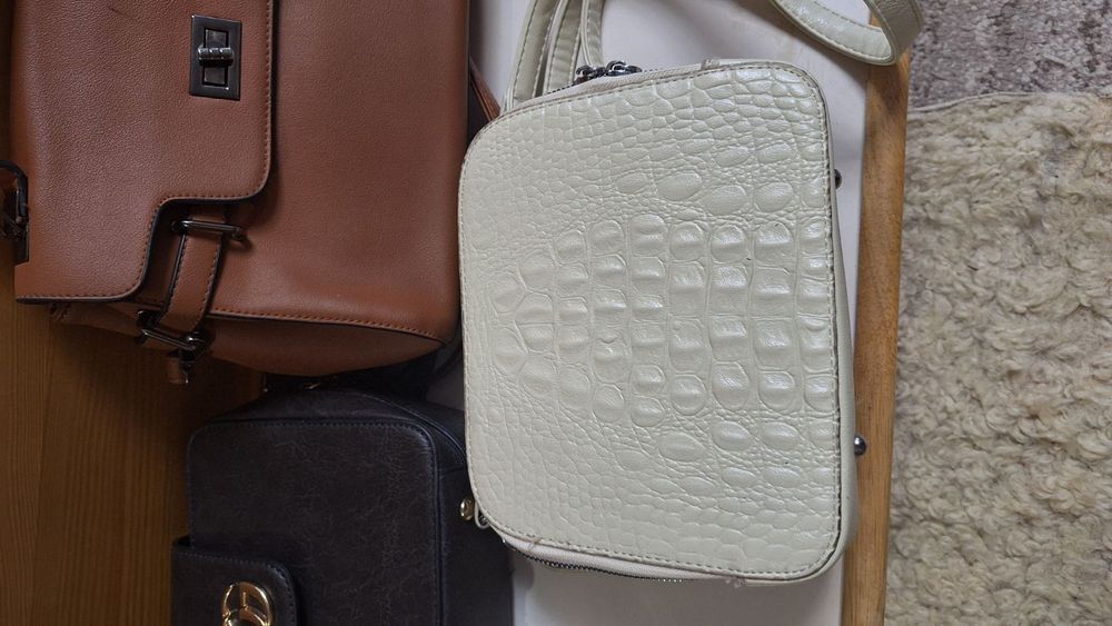 Продам сумки жіночі