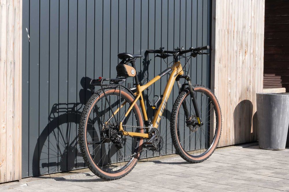 Rower Cube Aim EX , Stan bardzo dobry + bagażnik gratis