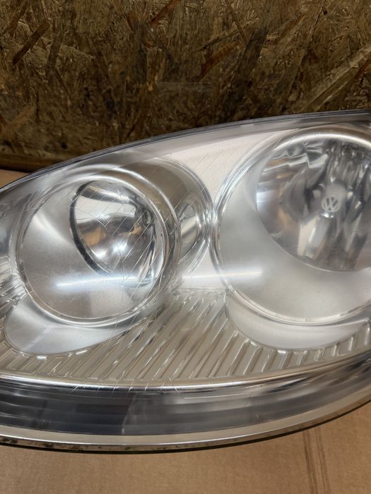 Передні фари Hella Volkswagen Golf 5 Jetta 03-09 ціна за штуку