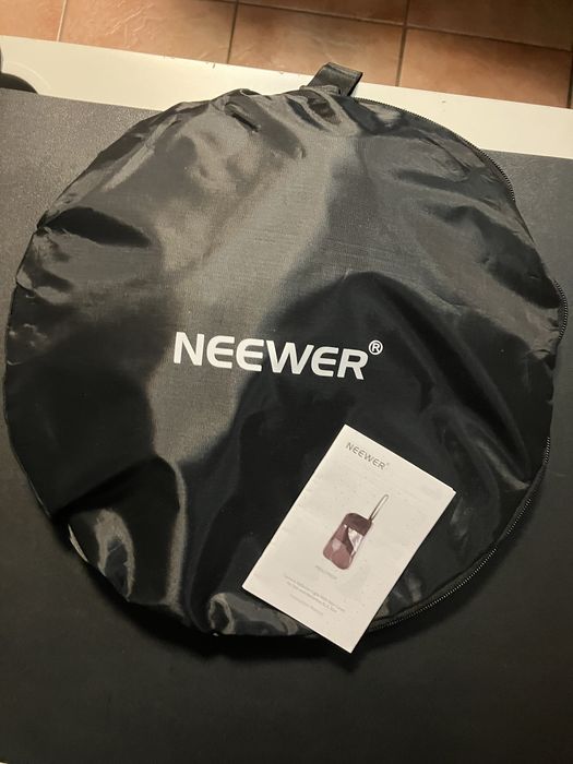 camera reflector light with rain cover neewer xl/l