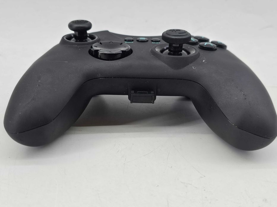 Pad bezprzewodowy Nacon GC-200WL