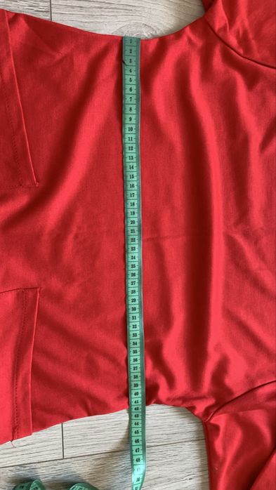 Сукня червона, трикотажна розмір м (нова)