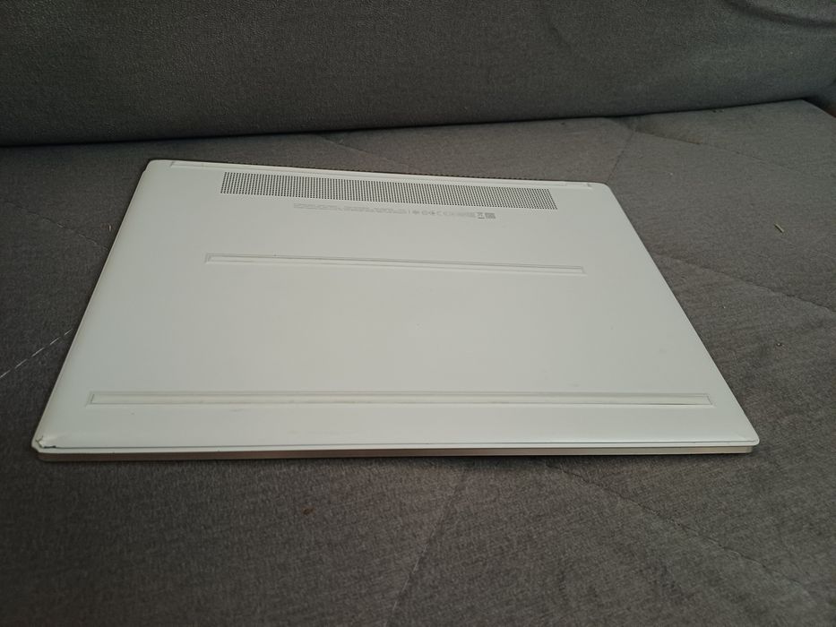 HP Spectre 13 - i7 8550U / 13,3" 4K / Intel UHD Graphics 620