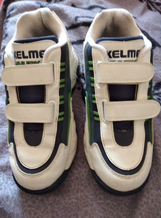 Ténis marca Kelme, tamanho 36