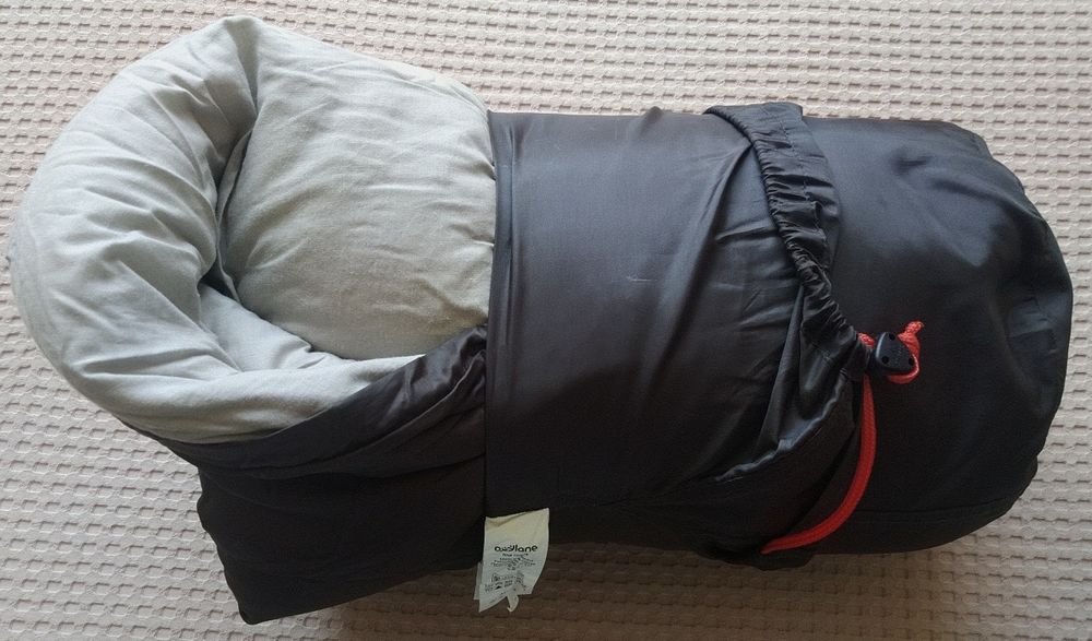 Saco cama Quechua S10 novo