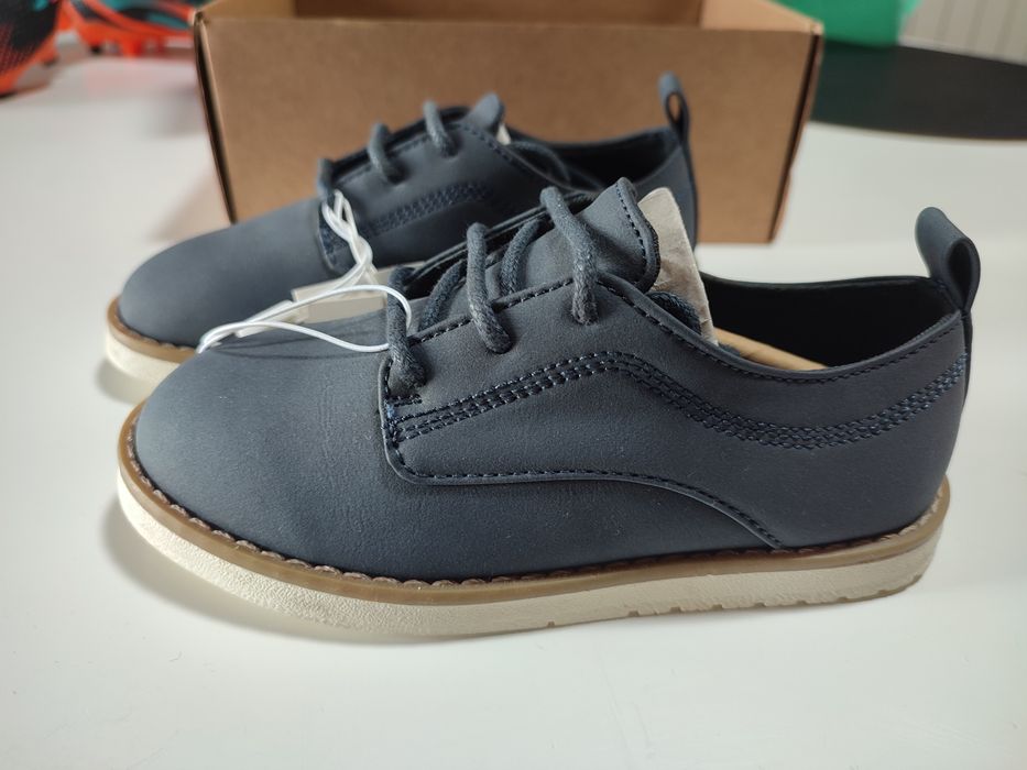 Sapatos criança tamanho 27