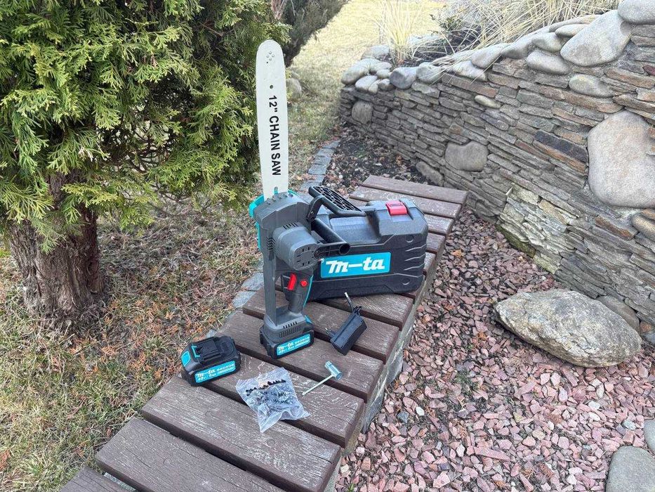 Ланцюгова пила Makita 30см 2акб. Цепная пила 12" бесщеточная. Пилка