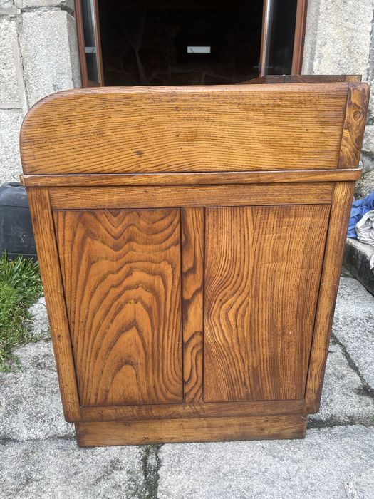 Secretaria em Madeira com Cadeira