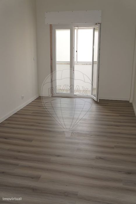 Apartamento T2 para arrendamento