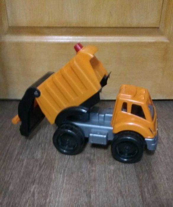 грузовик    бетономешалка