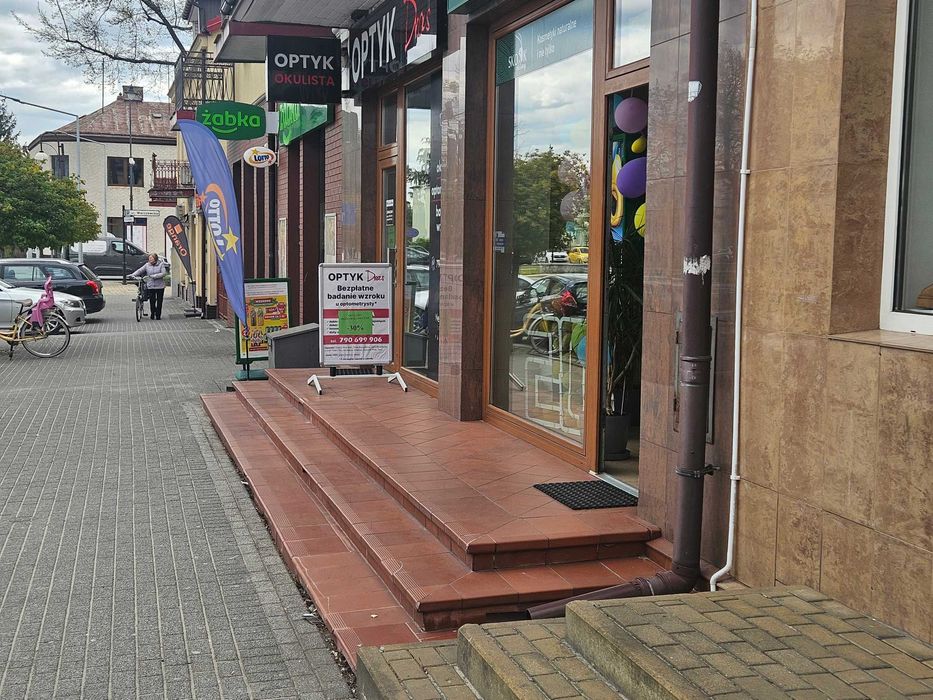 Lokal usługowo handlowy 70m2 do wynajęcia Dęblin