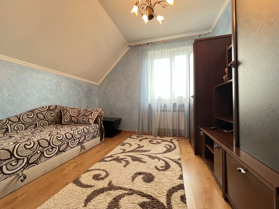 Продам якісний будинок з каміном, лазнею та альтанкою