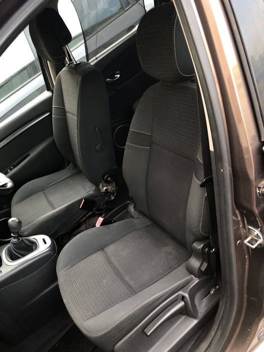 Передні сидіння 2-30 штук Renault Scenic 3 Megane 3 сідушки для бусів