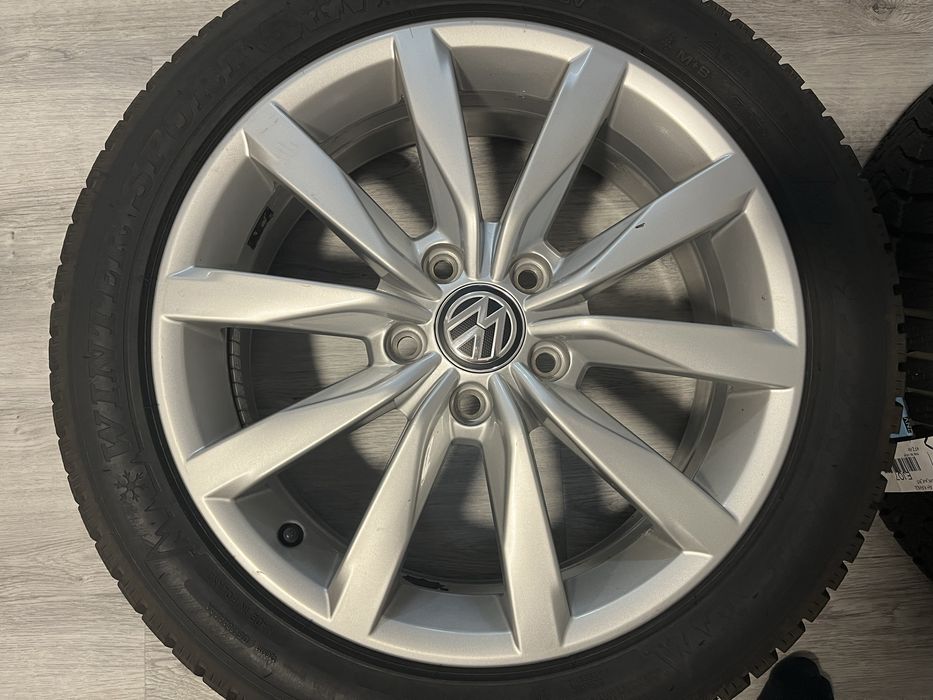 Jantes origibais vw golf 7 com pneus novos