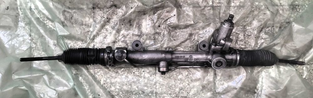 Caixa de direção Mercedes Benz w203 (para reconstruir)