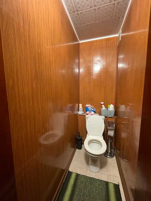 Продам 2х кімнатну квартиру, з ремонтом у центрі міста. м. Хмільник