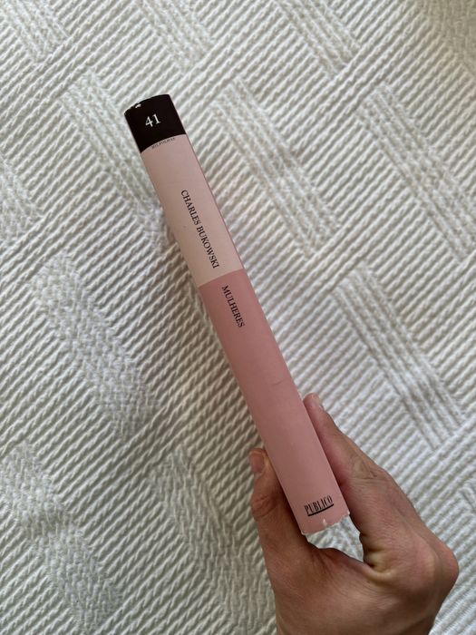 Mulheres de Charles Bukowski