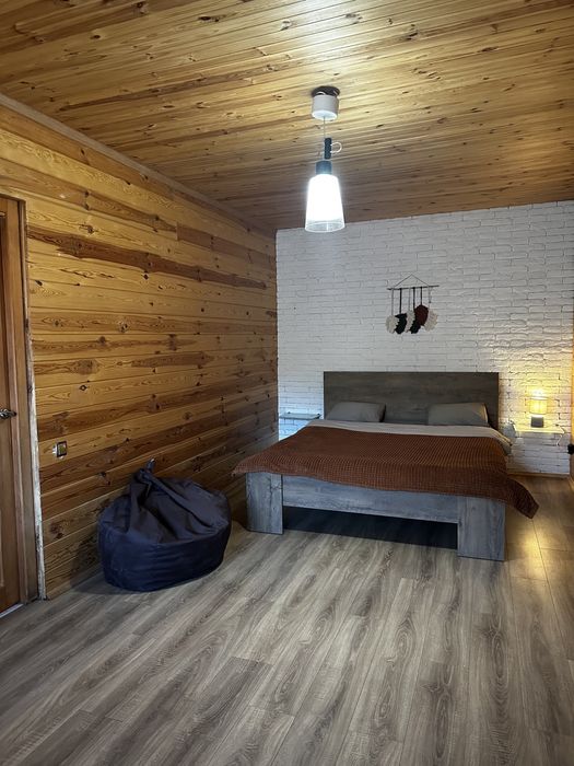 Оренда будинку подобово, Ранчо, чан джакузі, камін, ліс, генератор