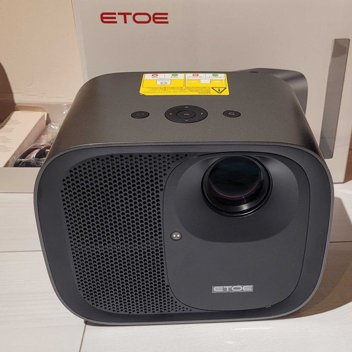 Projektor Etoe E3 Pro - okazja (szczelna optyka)