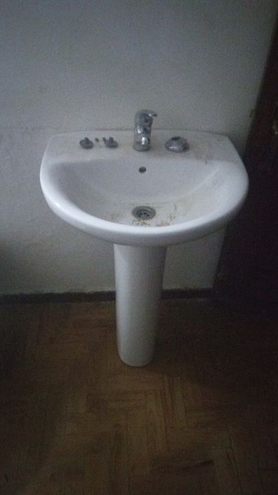 Sanitários de casa de banho Roca