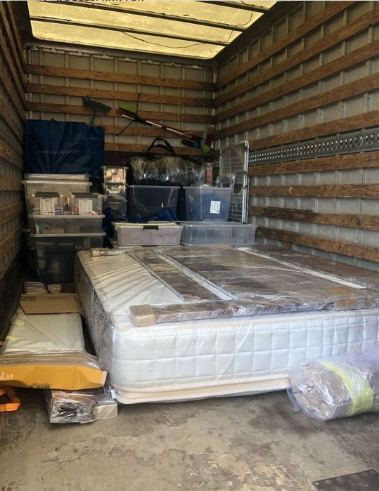 Перевезу вещи мебель технику Квартирный переезд Доставка Грузчики