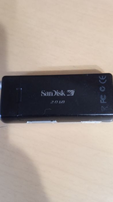 Mp 3 плеер SanDisc sansa c-200