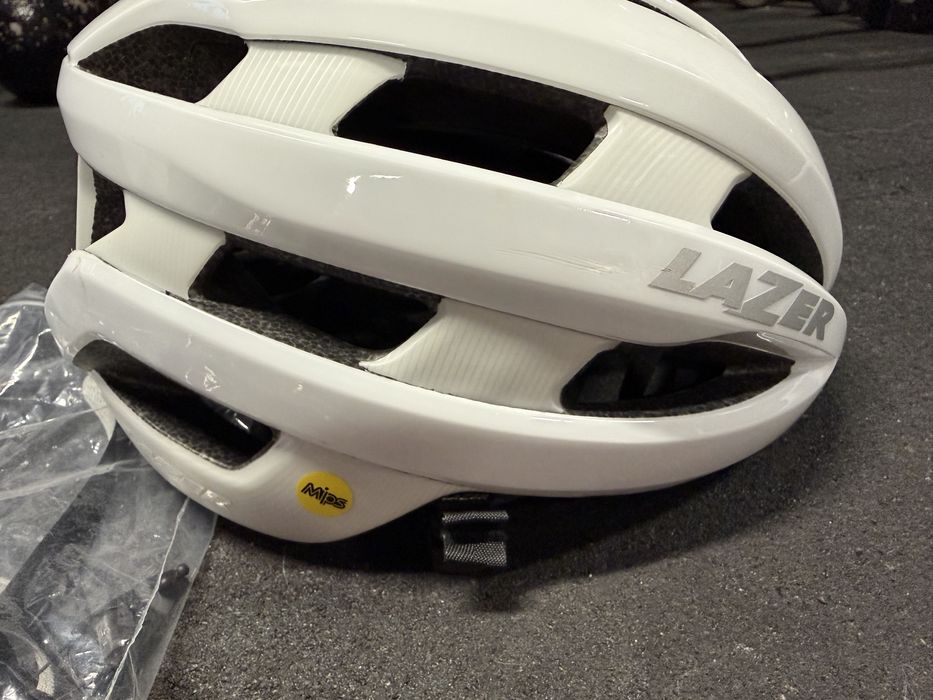 Kask szosowy Lazer Sphere MIPS L 58 61 cm bialy