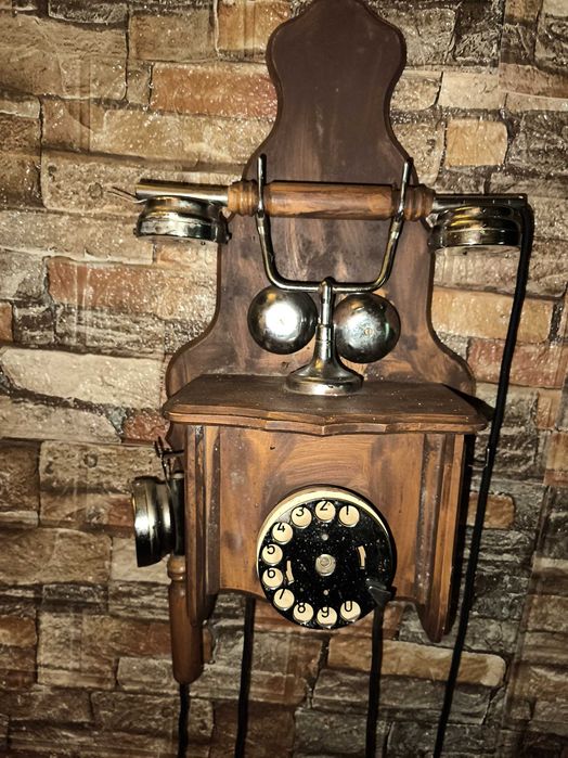 Telefon retro Baron